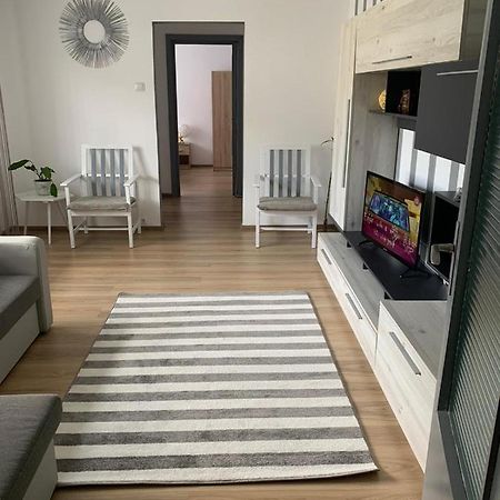 Apartament Alexia Διαμέρισμα Orşova Εξωτερικό φωτογραφία