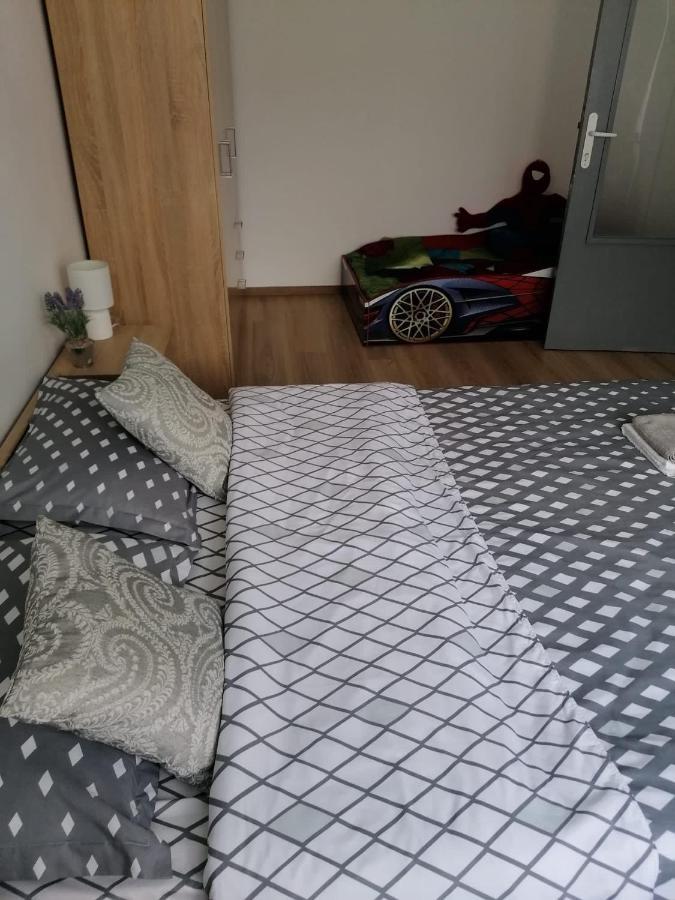 Apartament Alexia Διαμέρισμα Orşova Εξωτερικό φωτογραφία